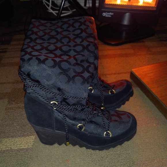 COACH boots - Picture 3 of 3